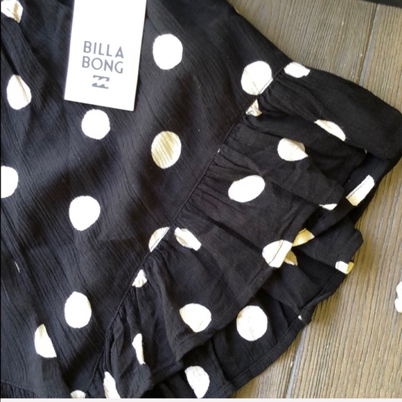 🌴🌼BILLABONG- SUN SKIPPER SHORTS🌼 - Picture 3 of 7